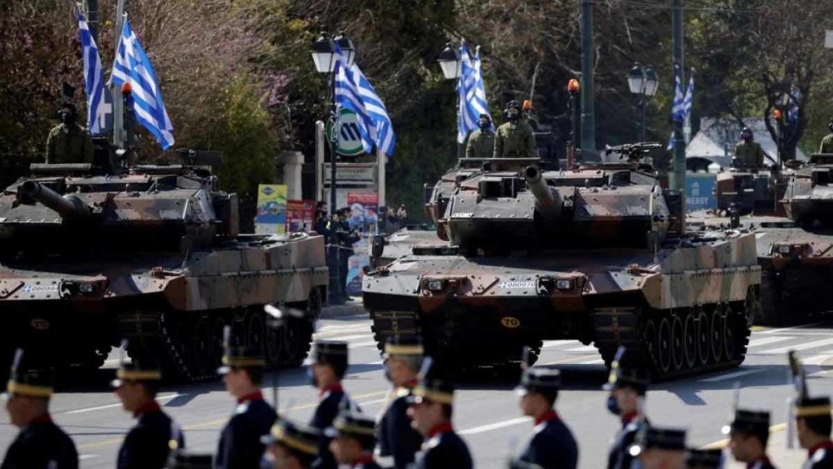 Yunanistan, silahlanmaya devam ediyor