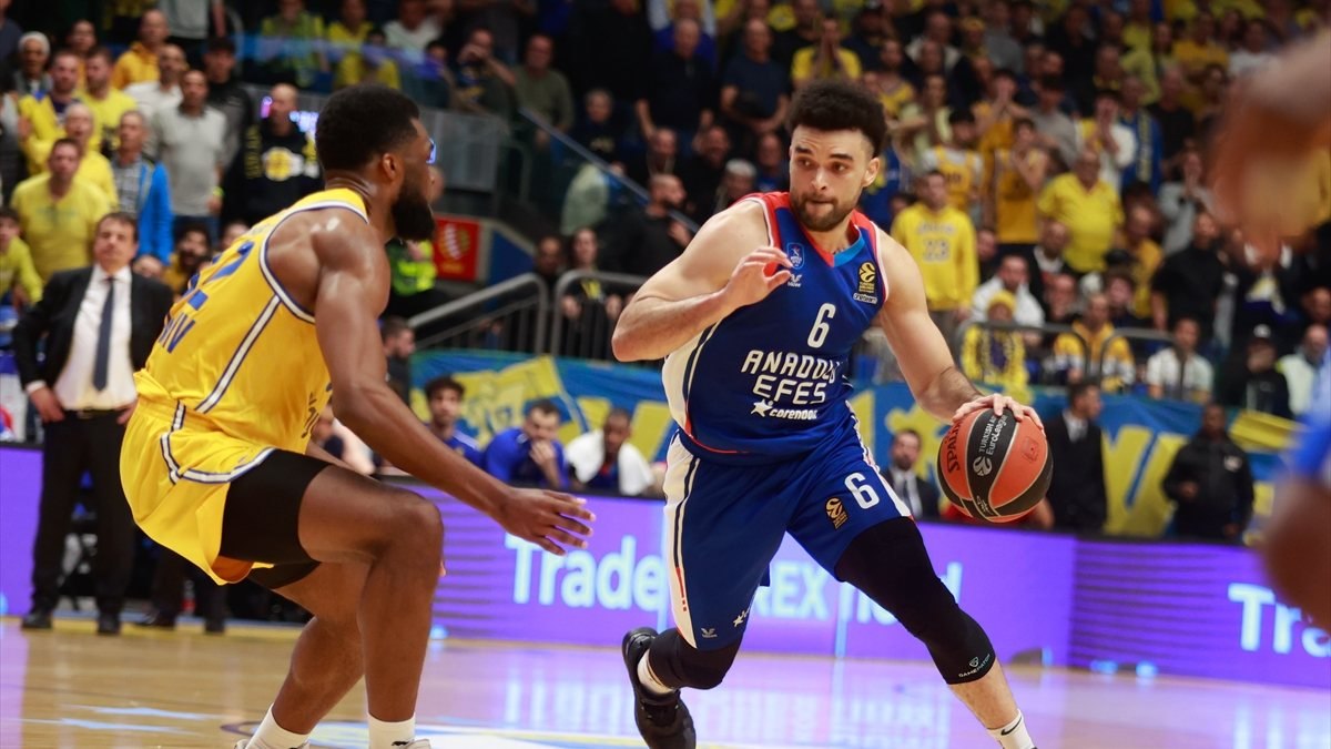 Anadolu Efes, Maccabi Tel Aviv'e Mağlup Oldu