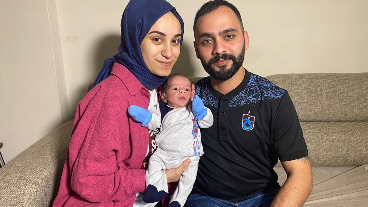 Trabzonsporlu çift bebeklerine Uğurcan Çakır'ın adını verdi