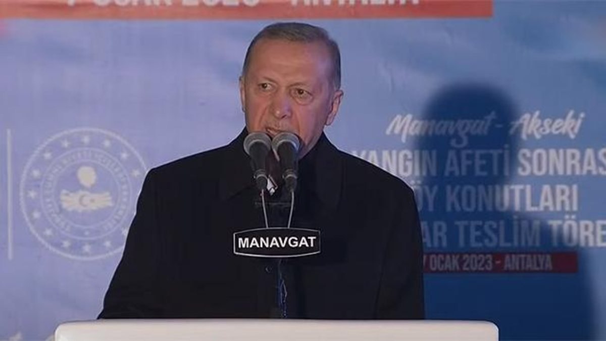 Cumhurbaşkanı Erdoğan Manavgat'ta konutların teslim törenine katıldı