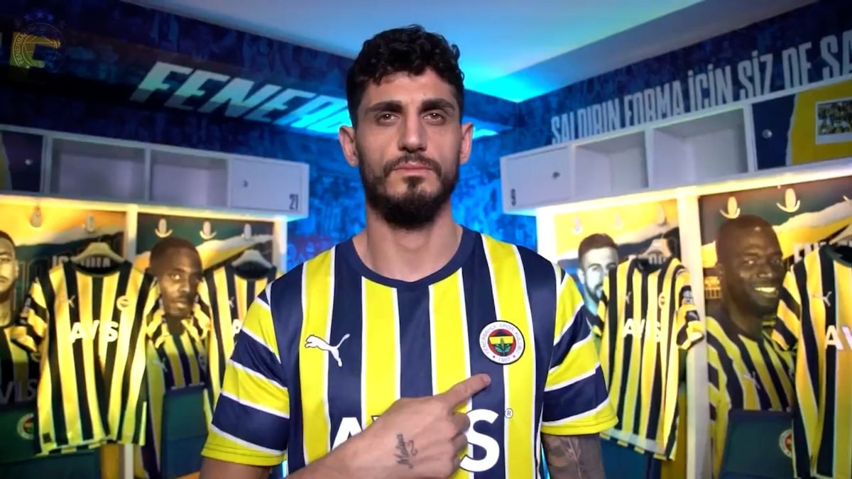 Samet Akaydın, resmen Fenerbahçe'de