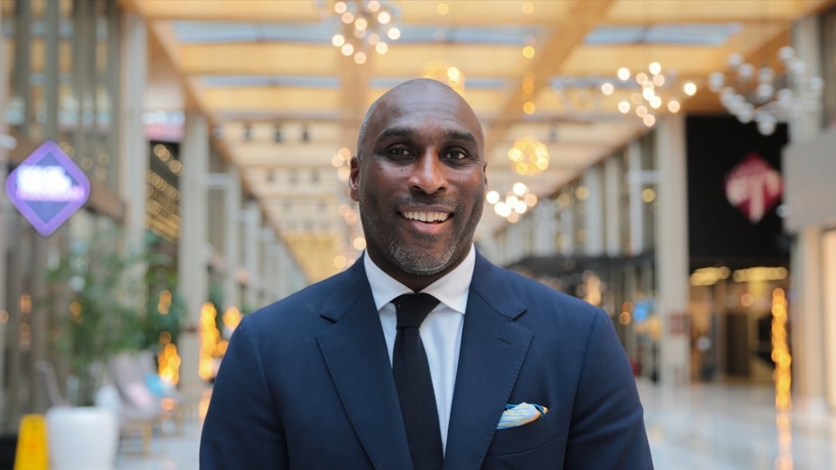 Sol Campbell: 20 yıl önce Fenerbahçe'ye gelecektim