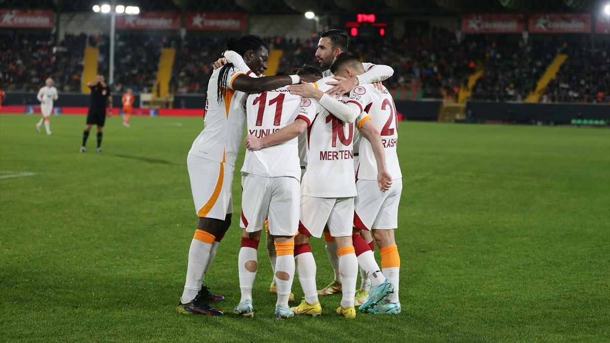 Galatasaray, çeyrek finalde