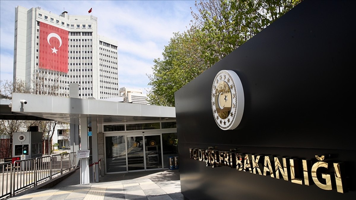 İsveç Büyükelçisi Dışişleri Bakanlığı'na çağrıldı