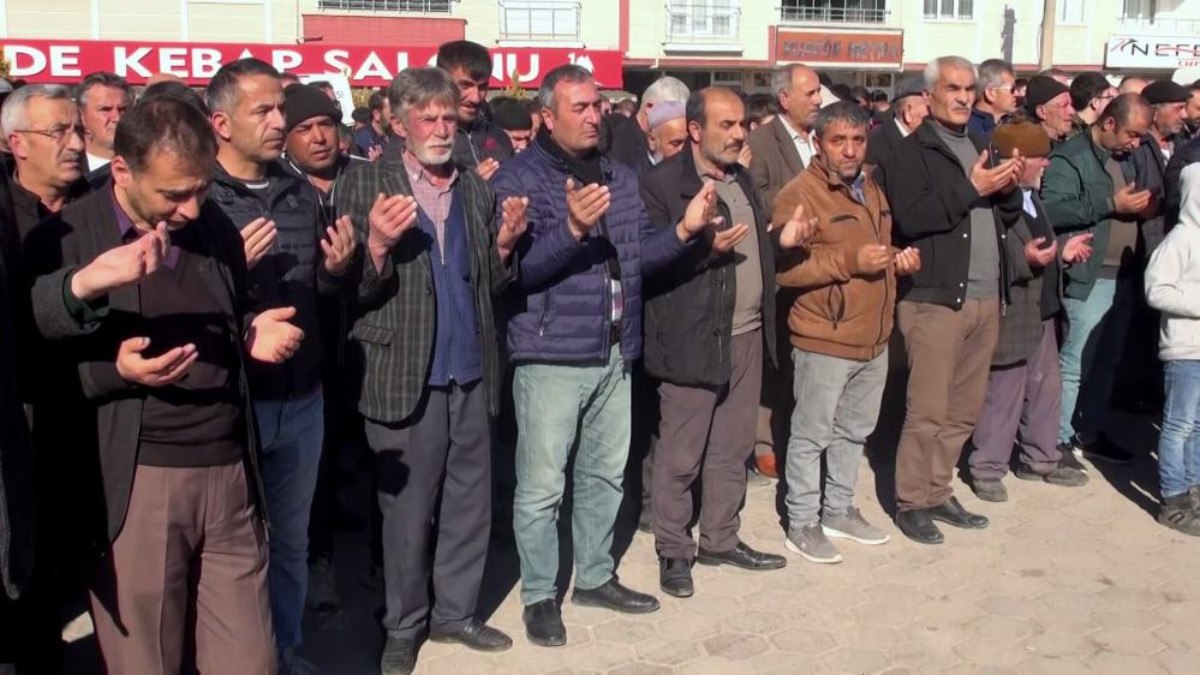 Yozgat’ta vatandaşlar kar ve yağmur duasına çıktı