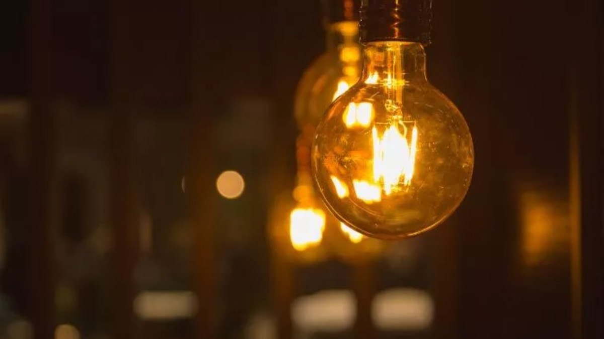 İstanbul'un bazı ilçelerinde elektrik kesintisi olacak! Uzun süre gelmeyebilir!