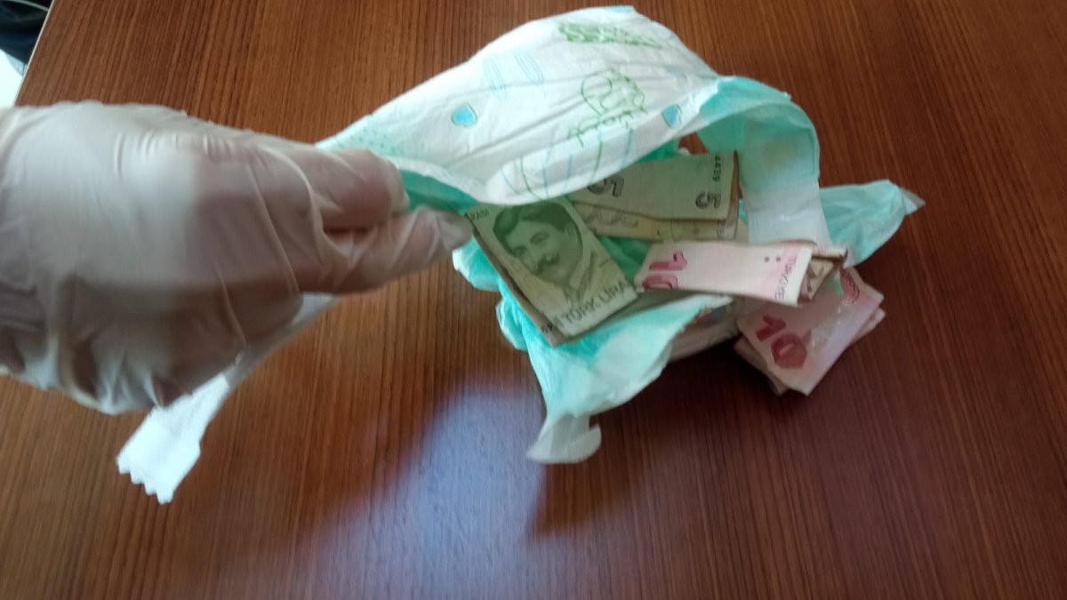 Siirt'te dilenci operasyonu: Paralar bebek bezinden çıktı