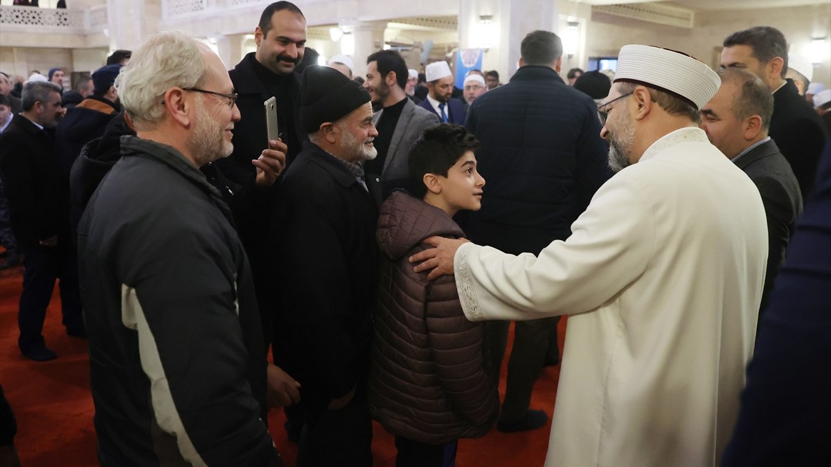 Ali Erbaş'tan ilim öğrenmenin yaşı yoktur tavsiyesi