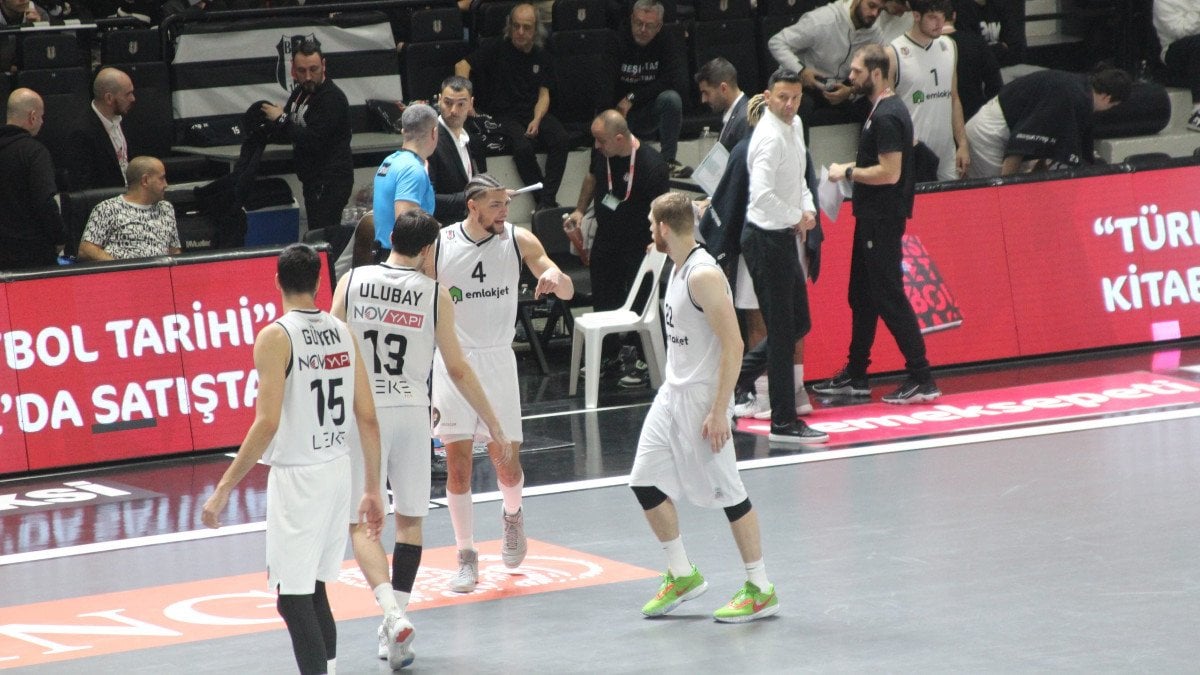 Beşiktaş amatör branşlarda yerlerde: Erkek basketbol takımı küme düşüyor