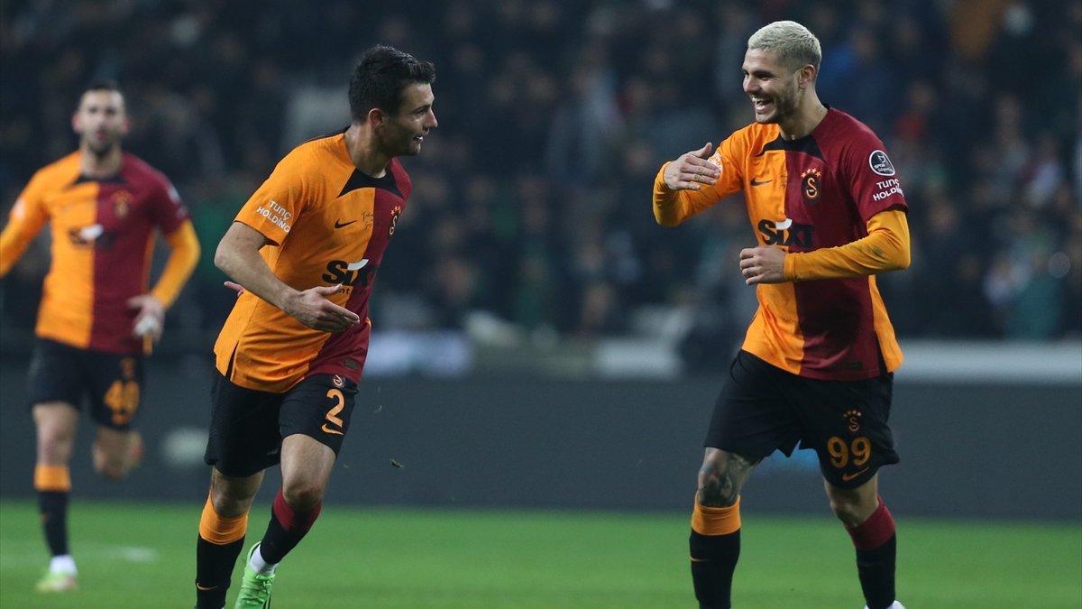 Galatasaray - Ümraniyespor maçının ilk 11'leri