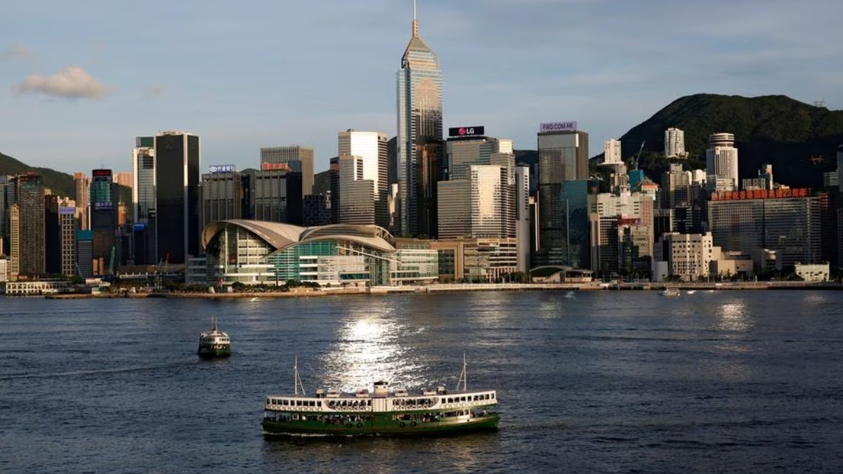 Hong Kong, turistleri çekmek için 500 bin ücretsiz uçak bileti dağıtacak