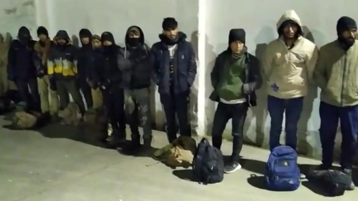 Trabzon'da tır içerisinde yakalanan 26 Afganistan uyruklu göçmen yakalandı