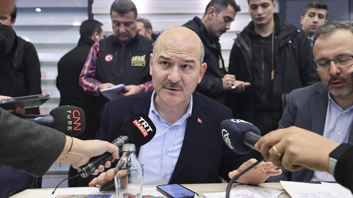 Süleyman Soylu: Türkiye'de yağma olayları söz konusu değildir