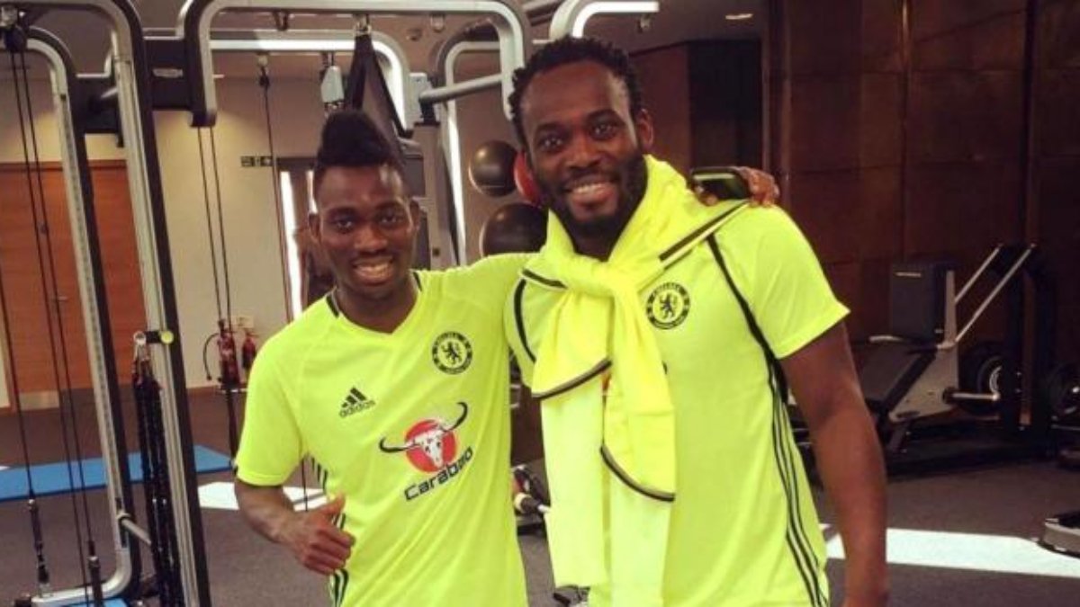 Michael Essien'den Atsu mesajı