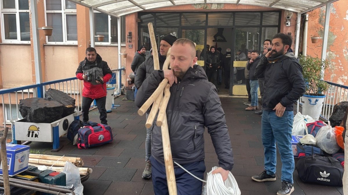 Madencilerden depremzede öğrencilere duygulu dolu mesaj