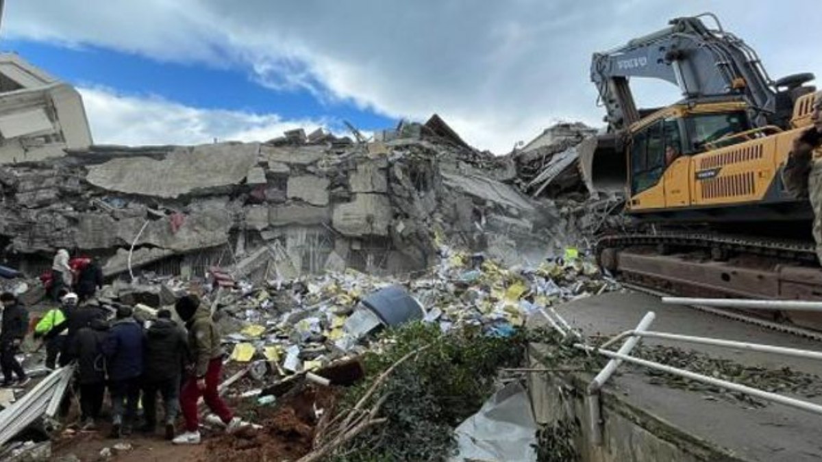 DEPREM SON DAKİKA | 14 Şubat ölü sayısı ve yaralı sayısı kaç oldu? Bilanço ağırlaşıyor...