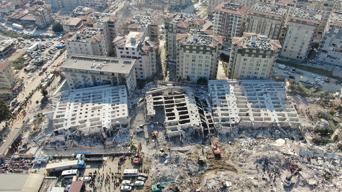 Rönesans Rezidans'ın eski sakini: Çatlakları görünce taşındım