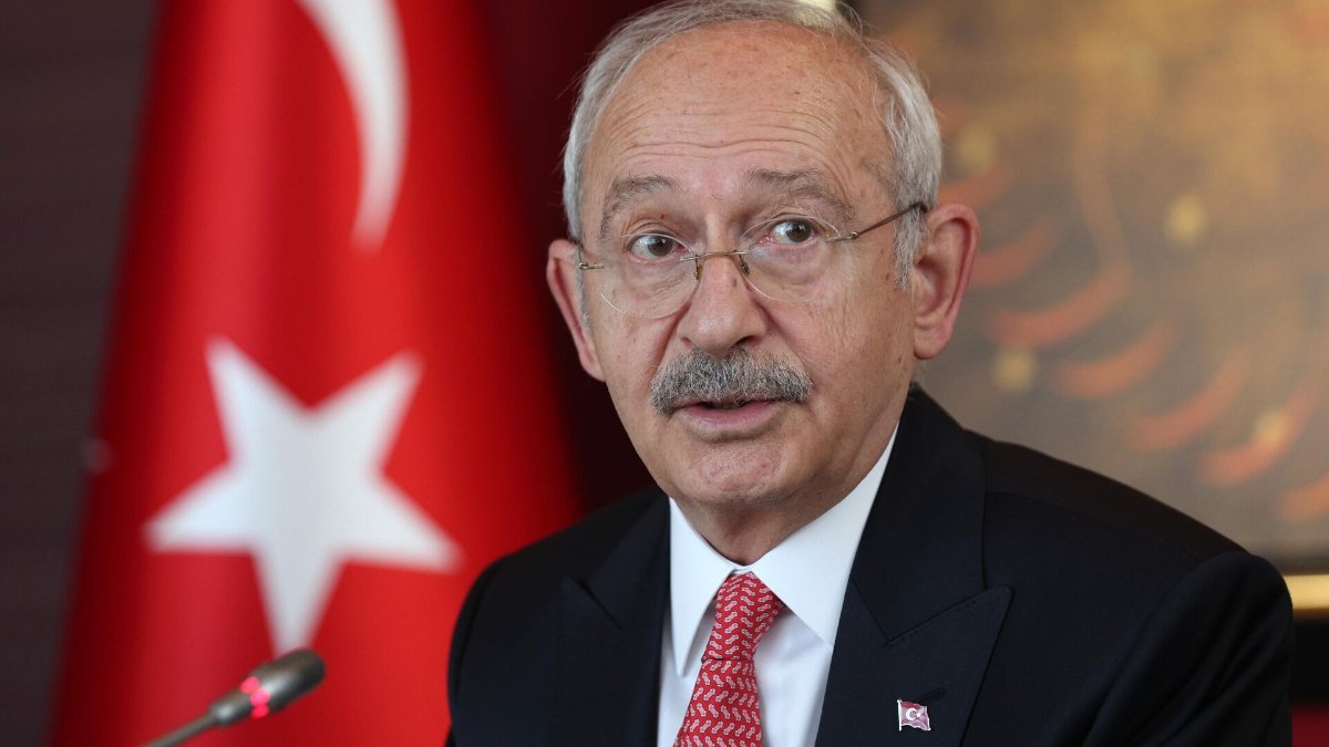 Kemal Kılıçdaroğlu'ndan Türkiye Tek Yürek bağışı! Canlı yayında miktarı açıkladı...