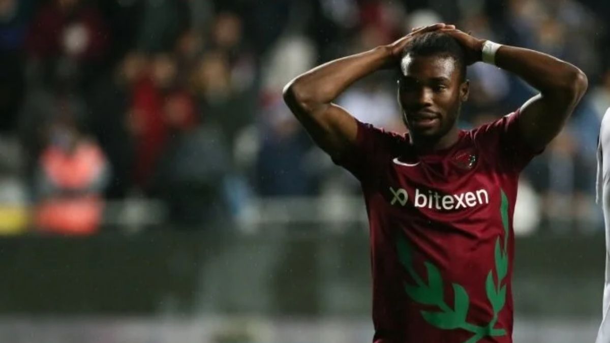 Galatasaray, Sam Adekugbe ile el sıkıştı