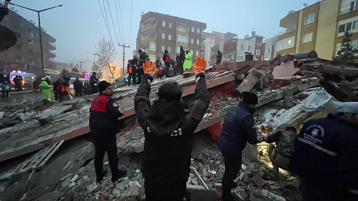 Kahramanmaraş'ta yıkılan binaların sorumlusu 7 müteahhit tutuklandı