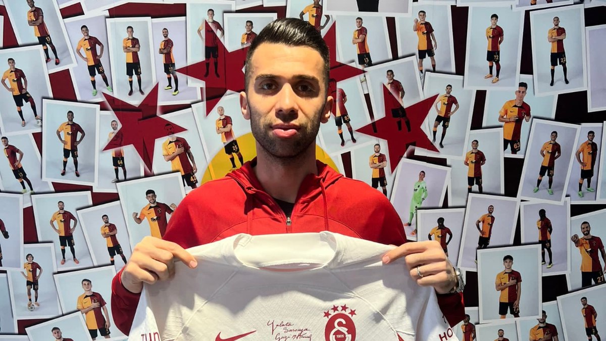 Emre Taşdemir gol attığı formayı depremzedeler için bağışladı