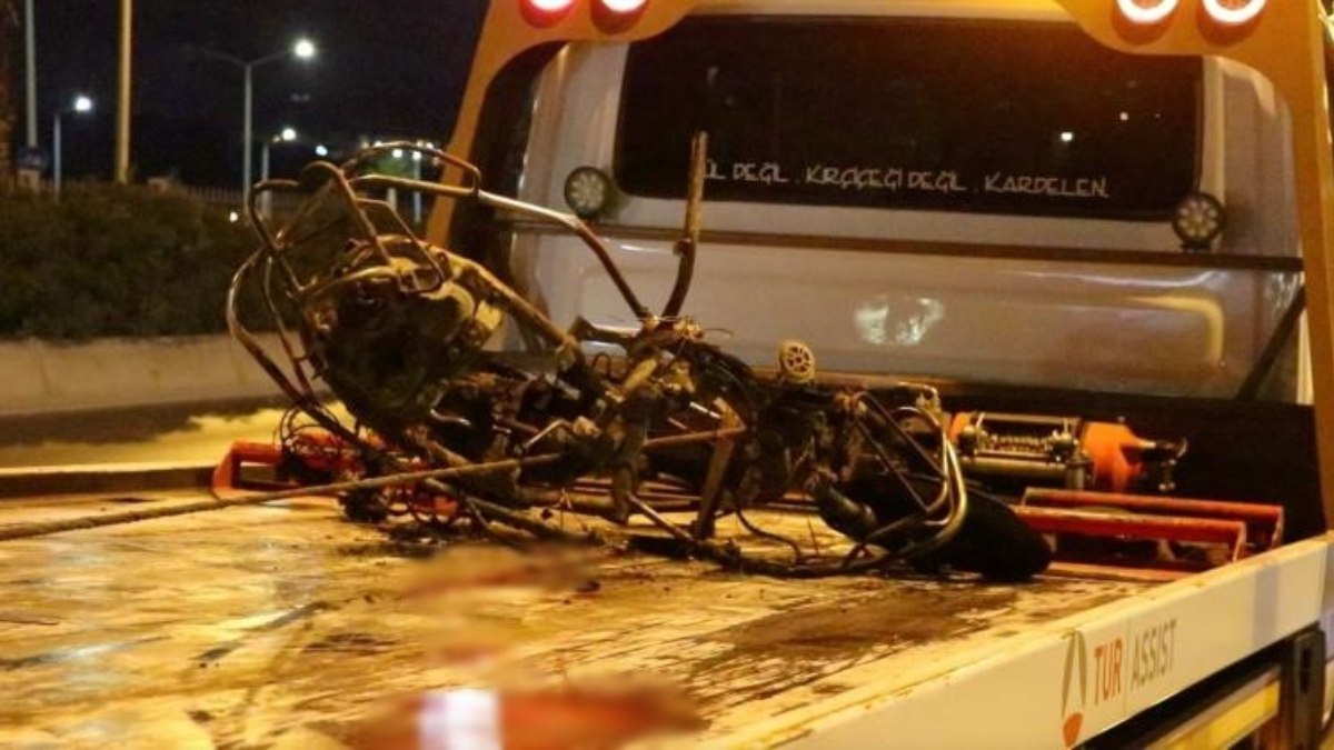 İzmir’de ticari araç ile motosiklet çarpıştı: 1 ölü