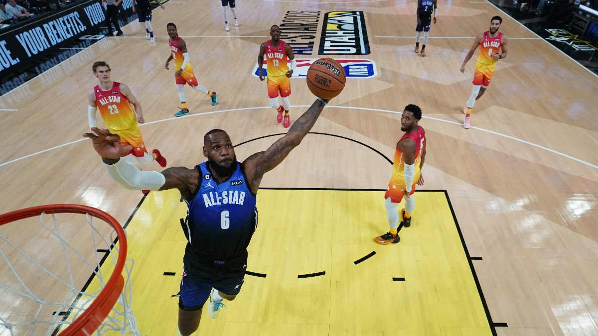 Lebron James'in NBA All-Star'a damga vuran smacı