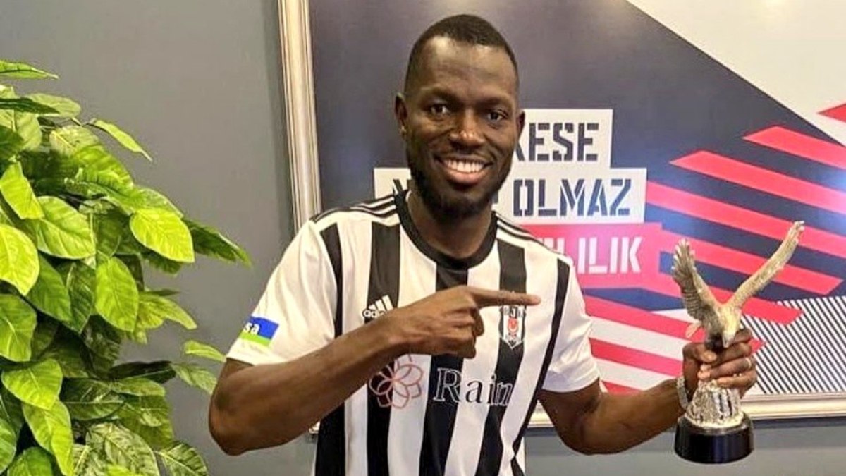 Omar Colley: Umarım futbol insanlara üzüntülerini unutturur