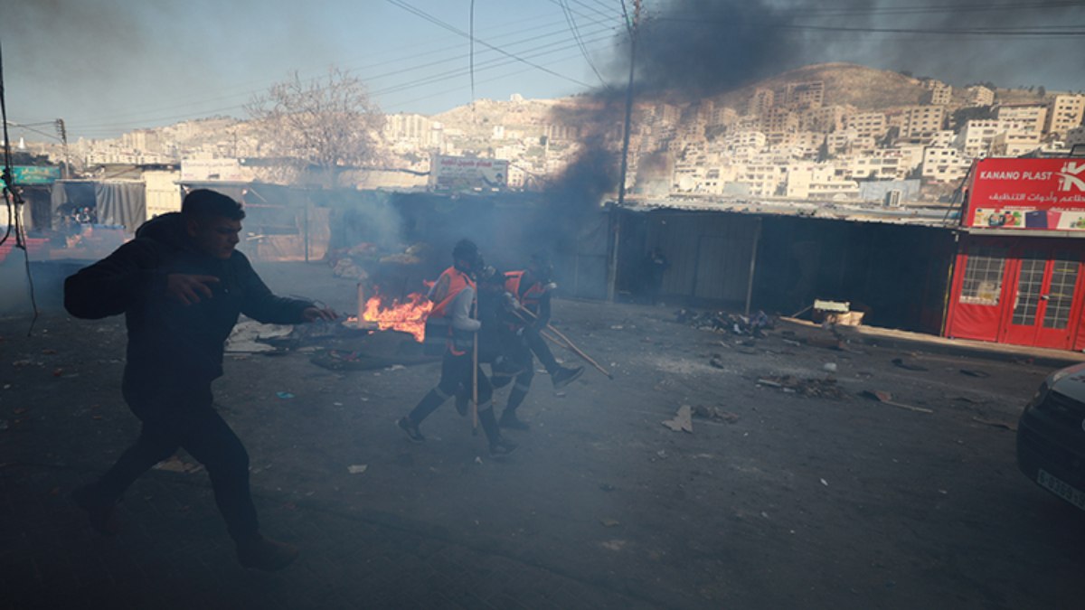 İsrail ordusu, işgal altındaki Nablus'ta 10 Filistinliyi öldürdü, 102 kişiyi yaraladı