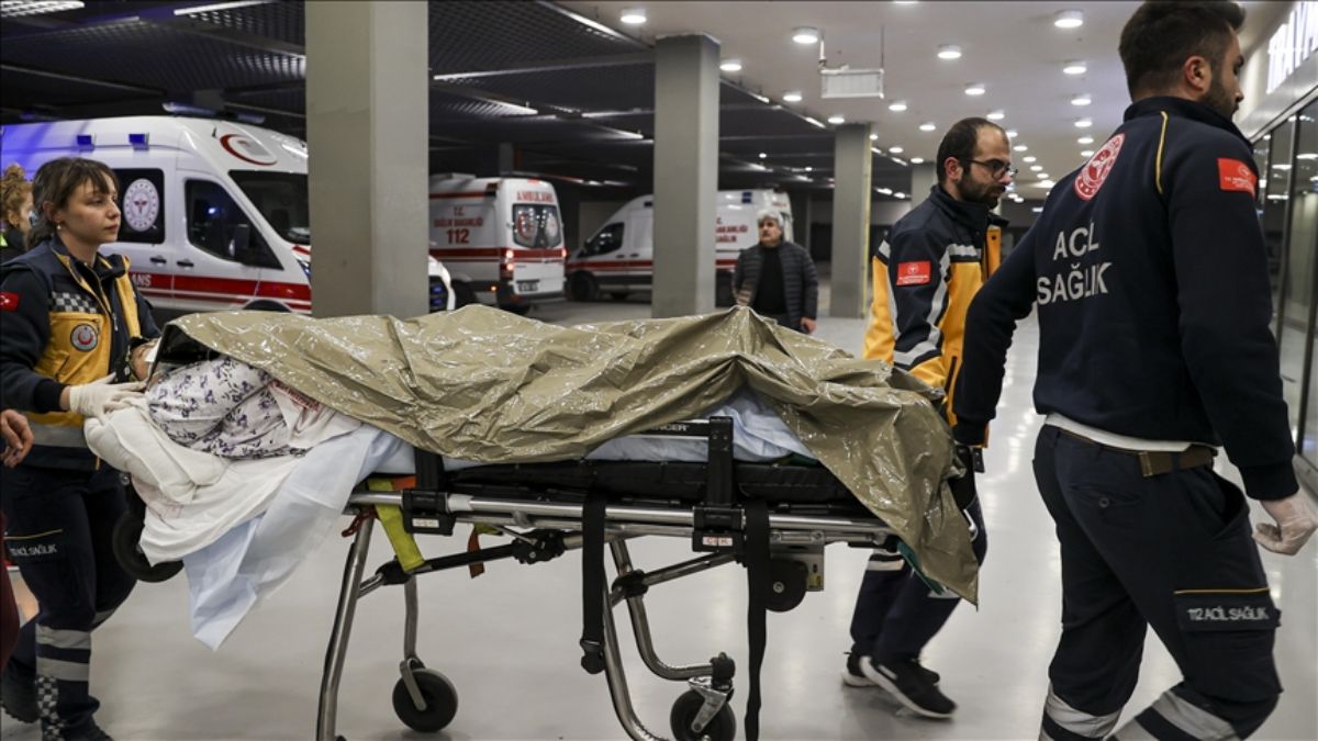 İstanbul Valisi Ali Yerlikaya açıkladı: Deprem bölgesinden İstanbul'a getirilen 10 bin 743 kişi taburcu oldu