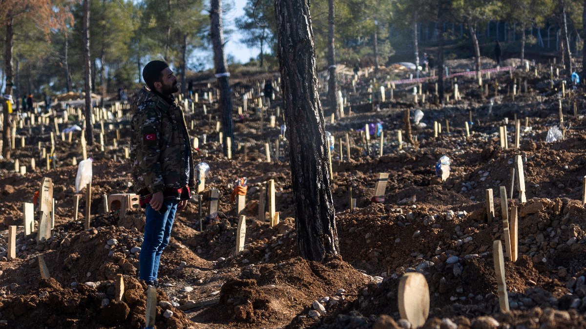 Deprem bölgesindeki cenazeler poşette bekletiliyor iddiası asılsız çıktı