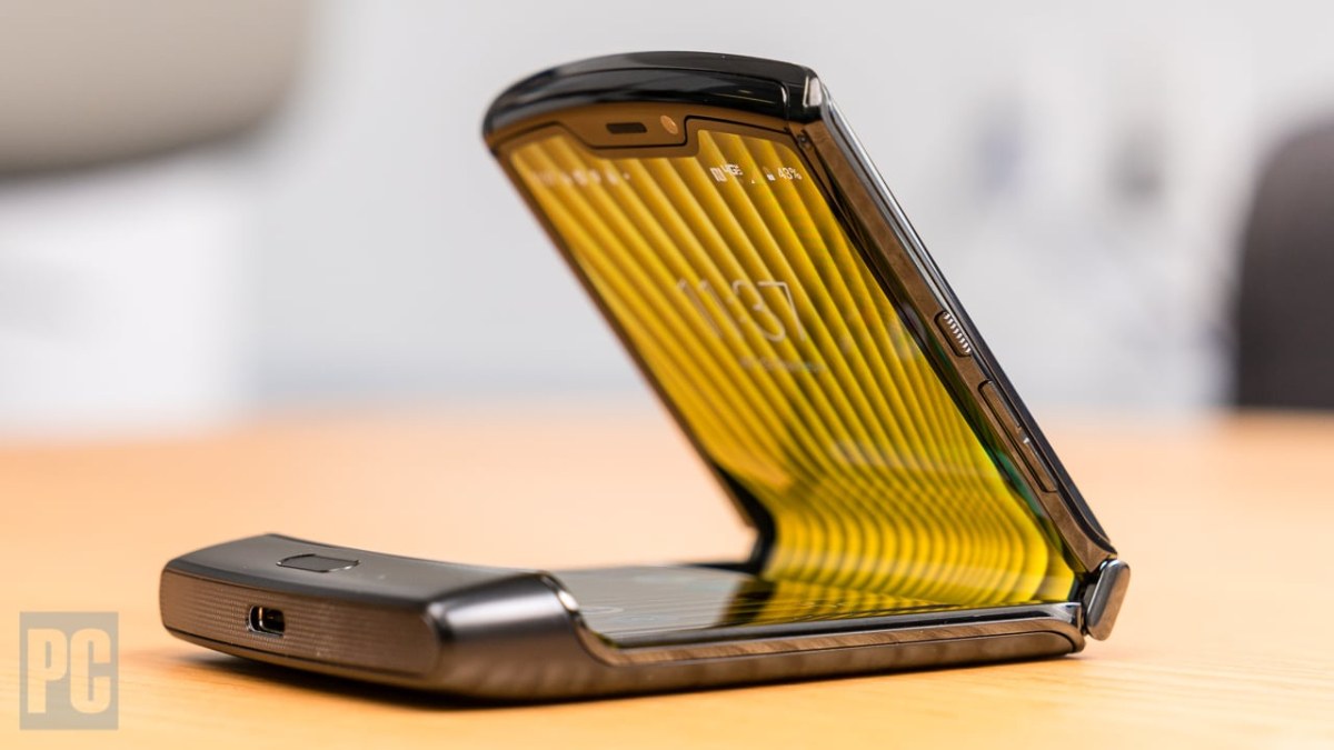 Katlanabilir yeni Motorola Razr modelinin tasarımı ortaya çıktı