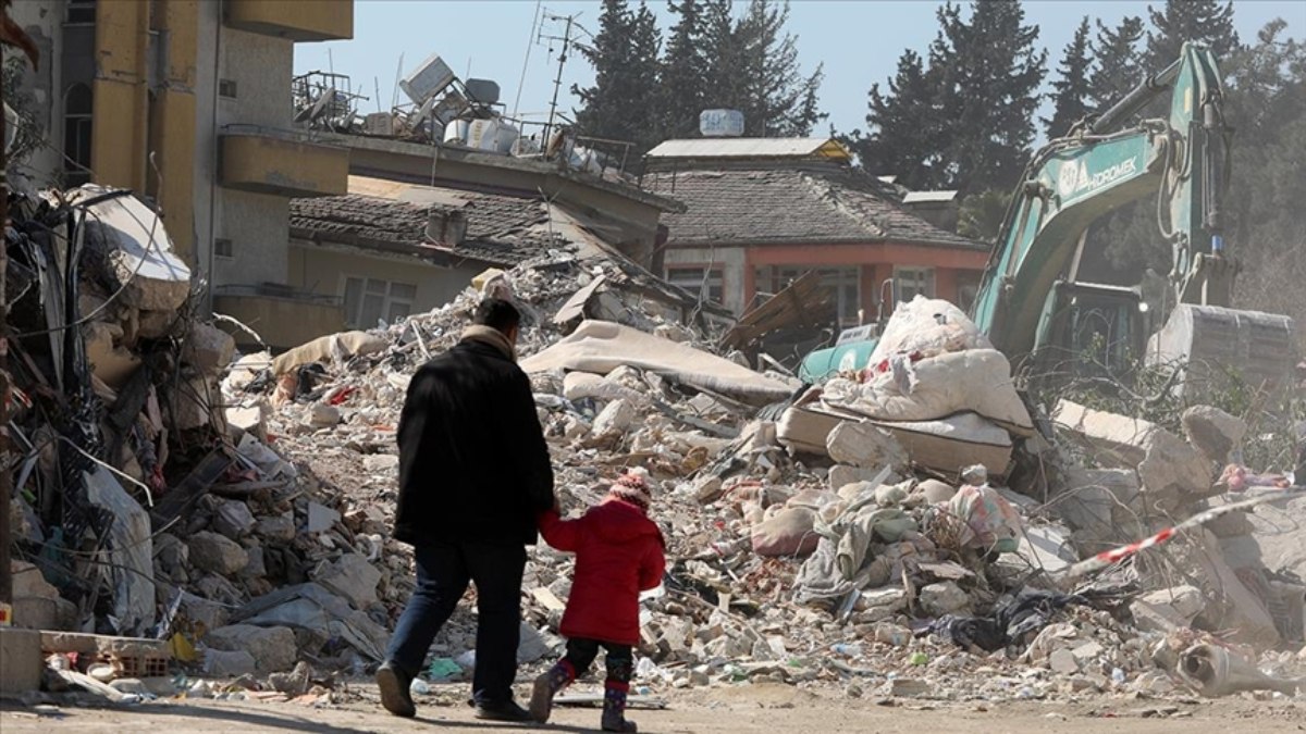 Depremzedeler fırsatçılardan şikayetçi