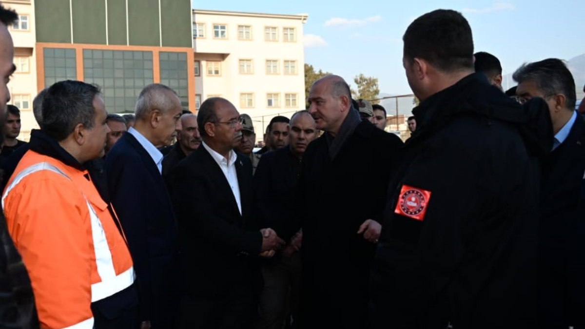 Süleyman Soylu, Osmaniye'de çalışmalar hakkında bilgi aldı