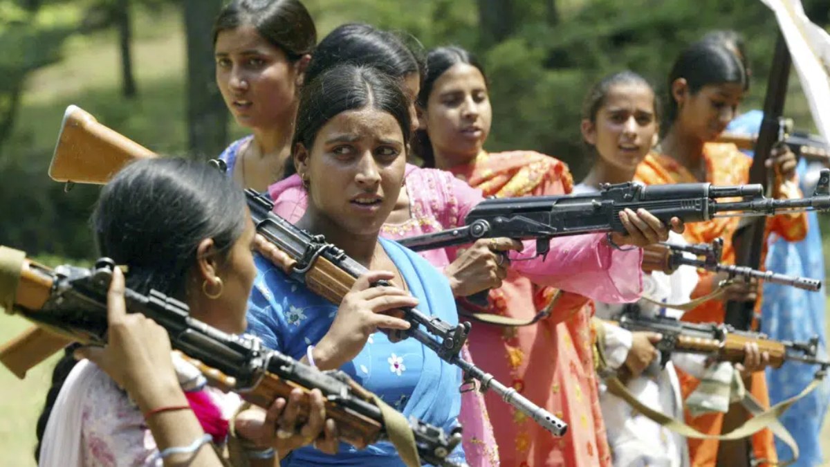 Hindistan, Cammu Keşmir'deki milisleri yeniden silahlandırıyor