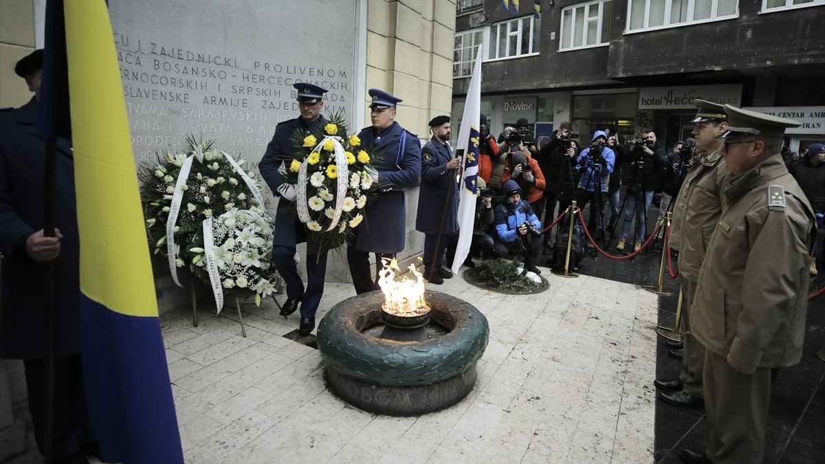 Bosna Hersek, bağımsızlığının 31'inci yılını törenlerle kutluyor