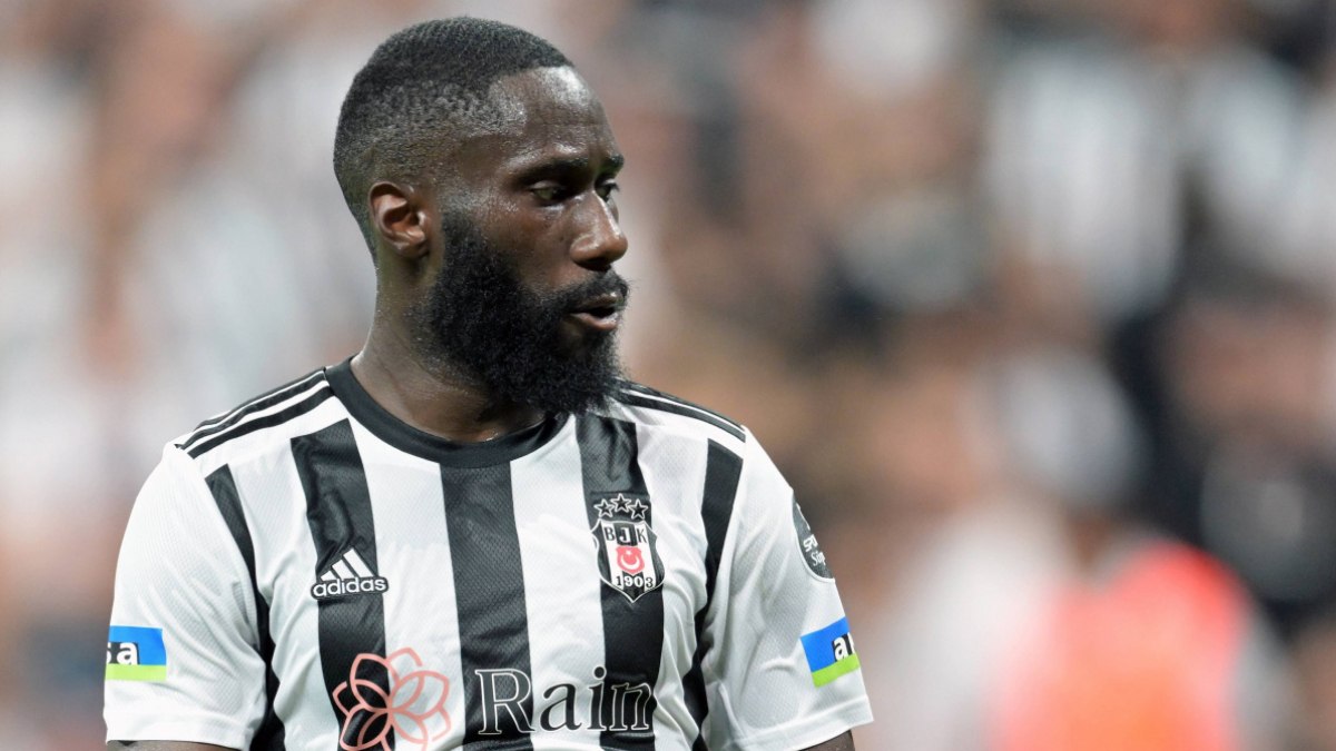 Şenol Güneş, Arthur Masuaku'yu yedeğe çekecek