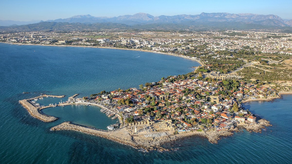 Antalya'daki fahiş kira artışının gerekçesi açıklandı! Depremzedeler değil, savaş bölgesinden göç...