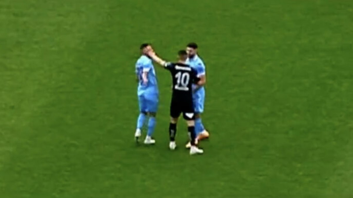 Younes Belhanda ve Adnan Januzaj'a 2 maç ceza verildi