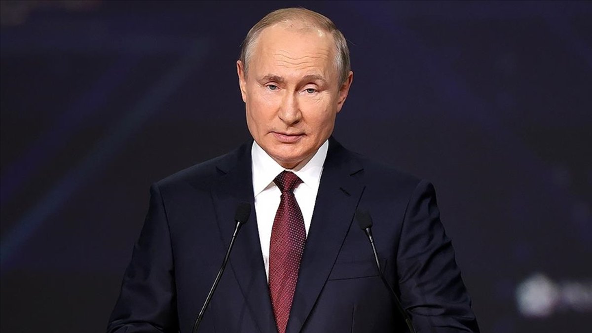 Uluslararası Ceza Mahkemesi, Vladimir Putin için tutuklama kararı çıkardı