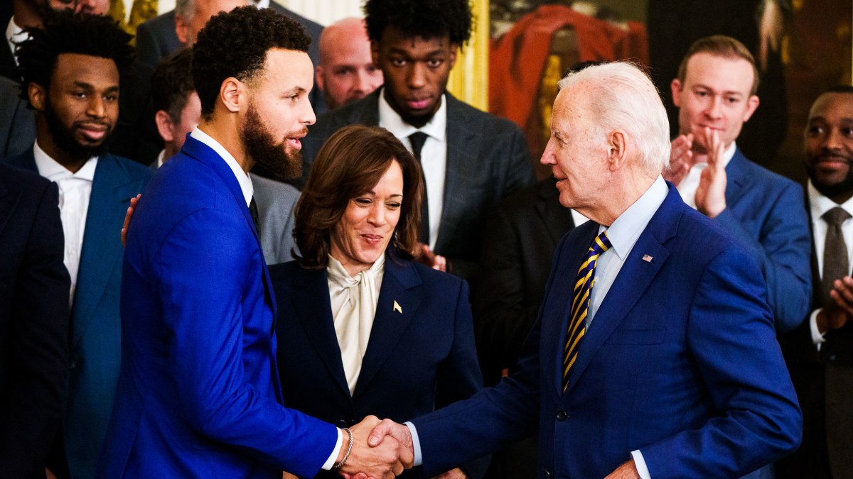 ABD Başkanı Joe Biden'dan Stephen Curry'e görev