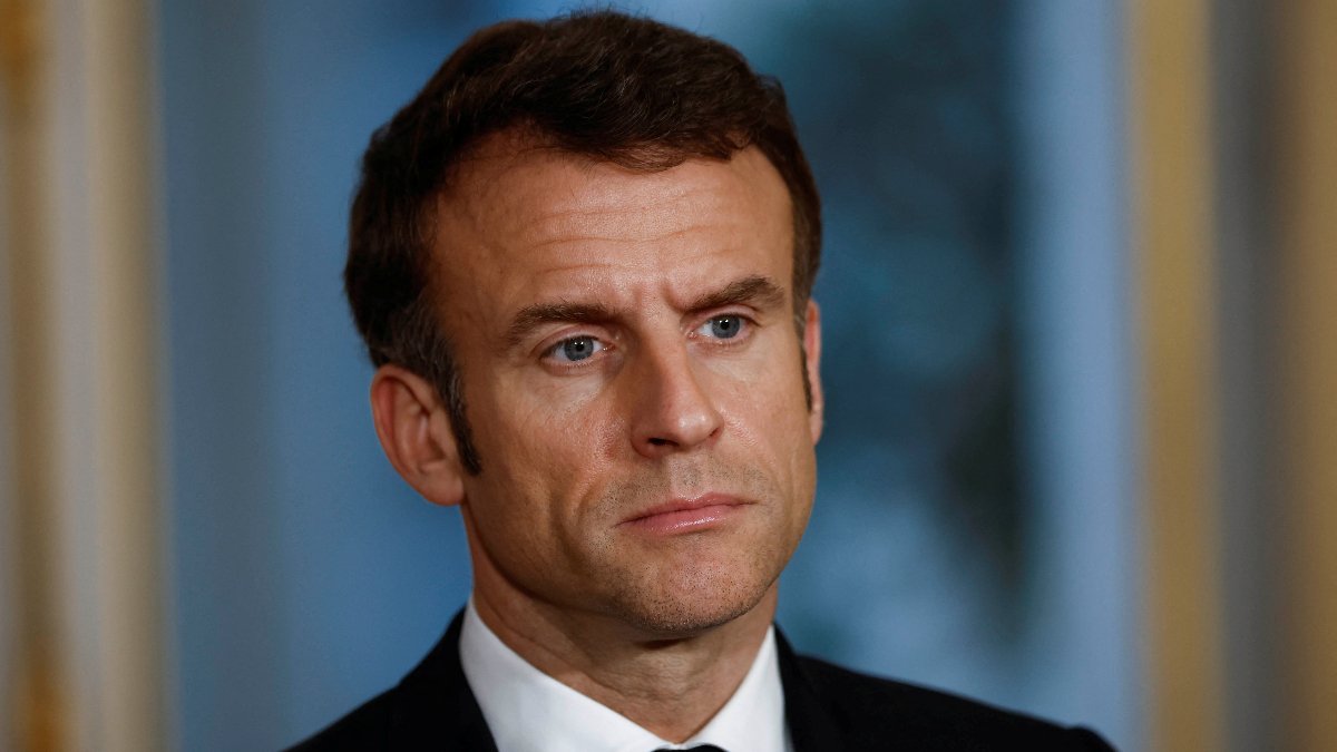 Fransa Cumhurbaşkanı Macron'un popülaritesi 6 puan düştü