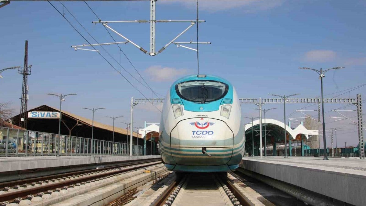 Sivas-Ankara Yüksek Hızlı Tren Hattı'nda son rötuşlar