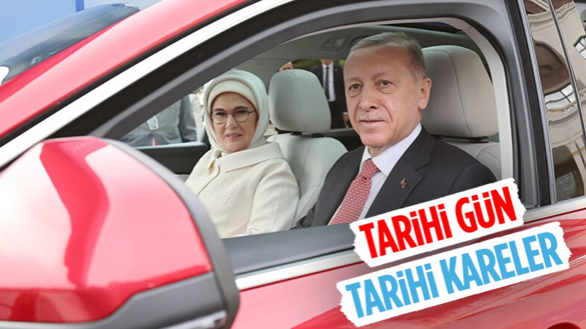 Cumhurbaşkanı Erdoğan'a ilk Togg'un teslim töreninden tarihi kareler