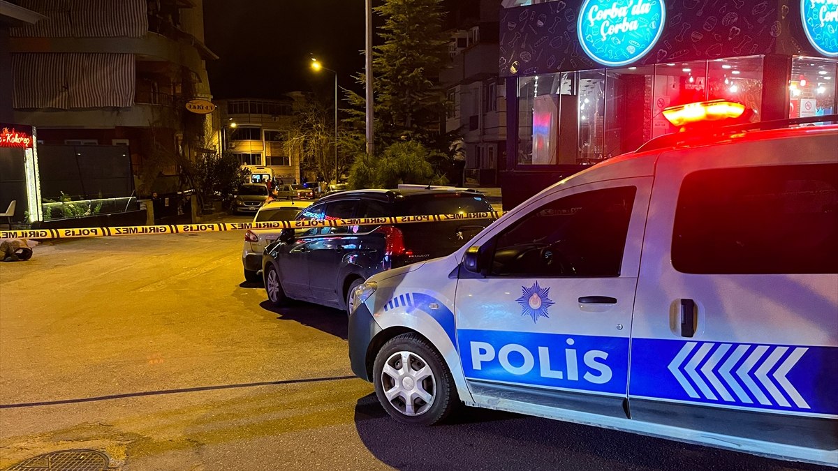 Denizli'de otomobilden pompalıyla rastgele ateş açıldı: 2 yaralı