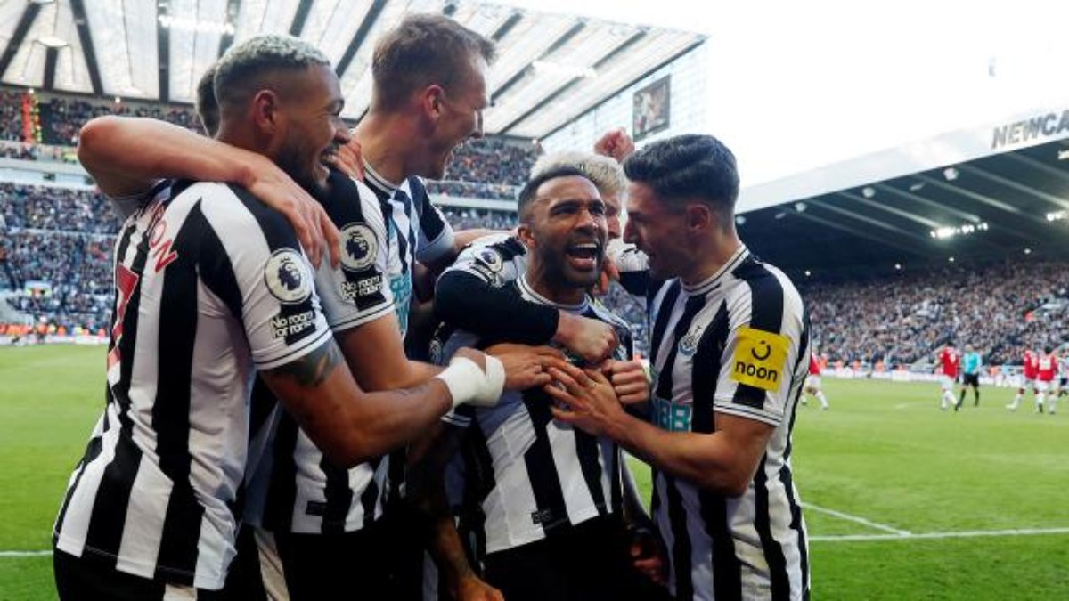 Newcastle United, evinde Manchester United'ı devirdi