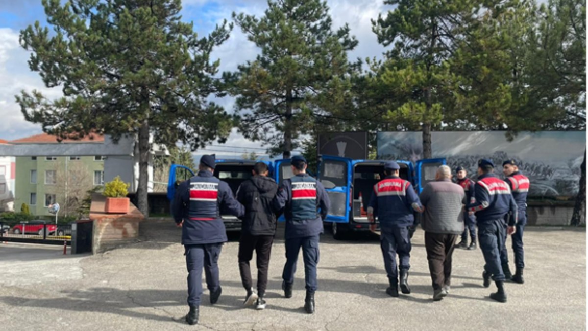 Eskişehir'de hırsızlık yapan hurdacı çaldığı ürünleri satarken yakalandı