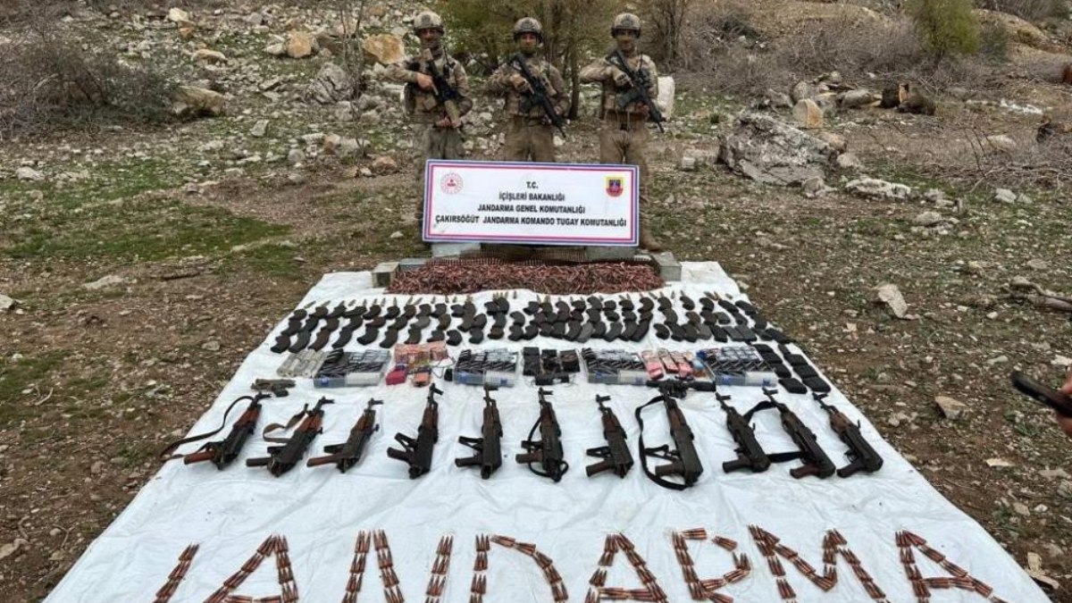 Cudi Dağı’nda çok sayıda mühimmat ve patlayıcı ele geçirdi