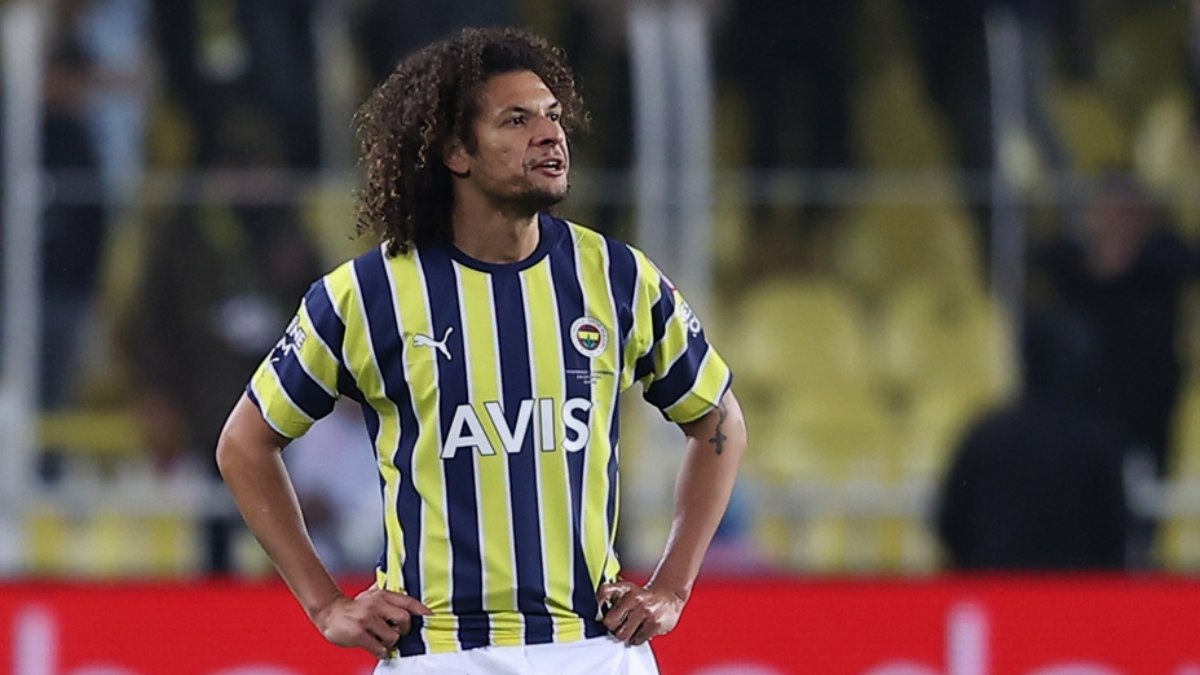 Fenerbahçeli Willian Arao özür diledi