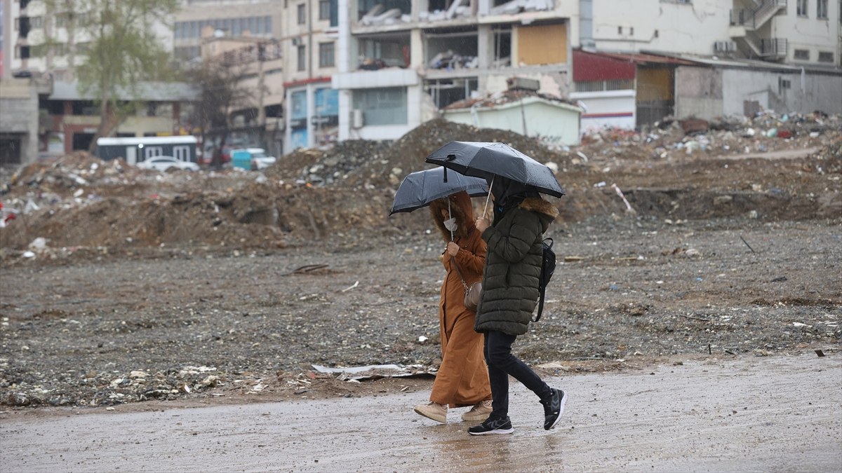 Meteoroloji deprem bölgesindeki 4 il için sağanak uyarısı yaptı